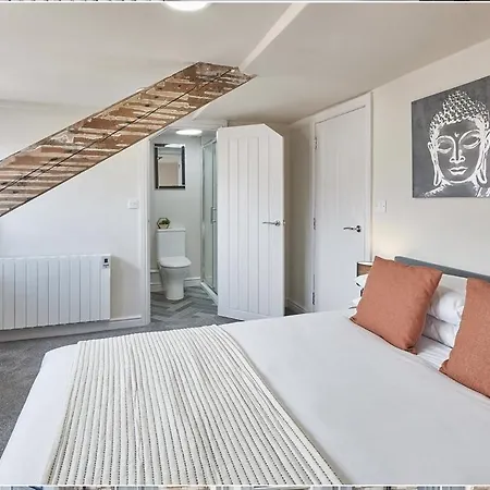 Sunrise Апартаменты Уитби